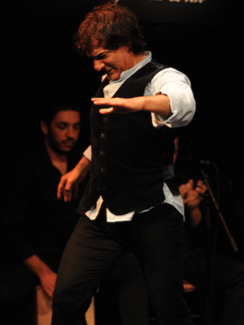 imagen_evento_‘El Mistela’ y Victoria Granado (baile); Enrique ‘Piculabe’ y Saúl Quirós (cante); Iván Losada (toque); Luky Losada (percusión); Fernando G. Rico (violín)_1
